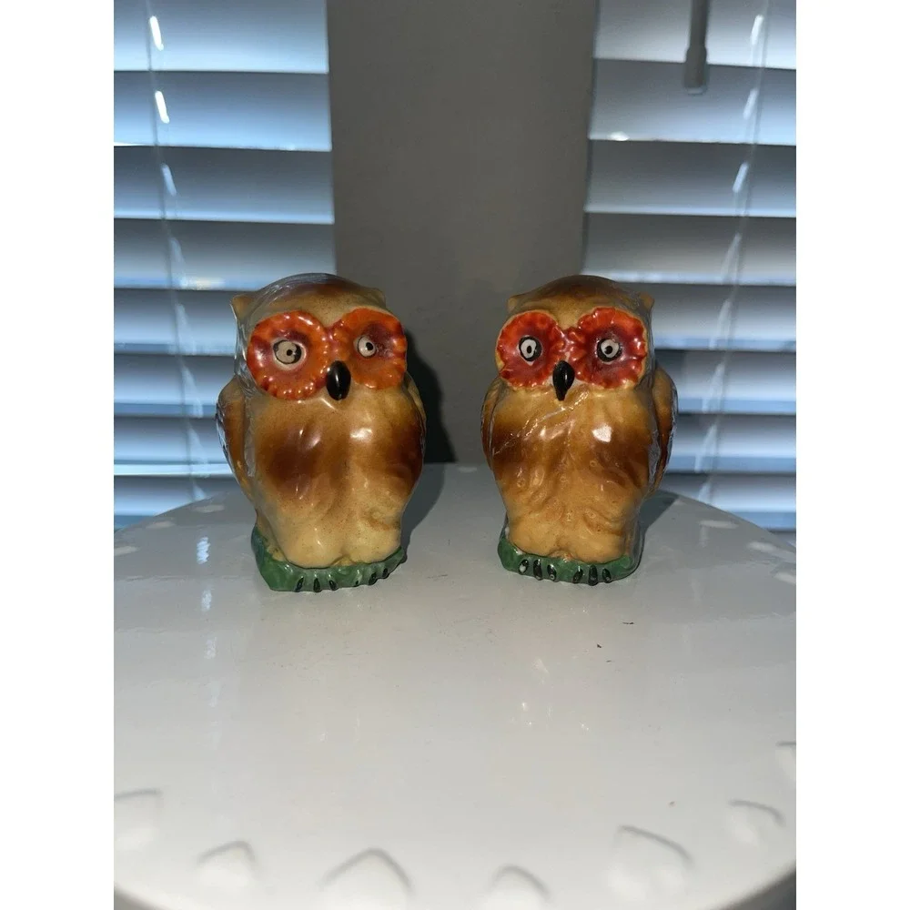 Vintage Porcelain 2 Figural Owl BIRD CAGE FEEDER/WATERER Made in Occupied Japan